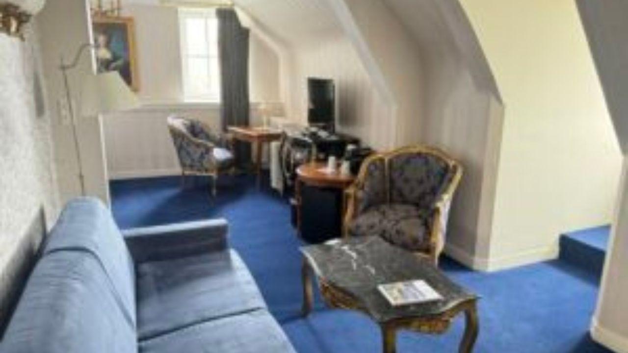 La Maison Younan logo